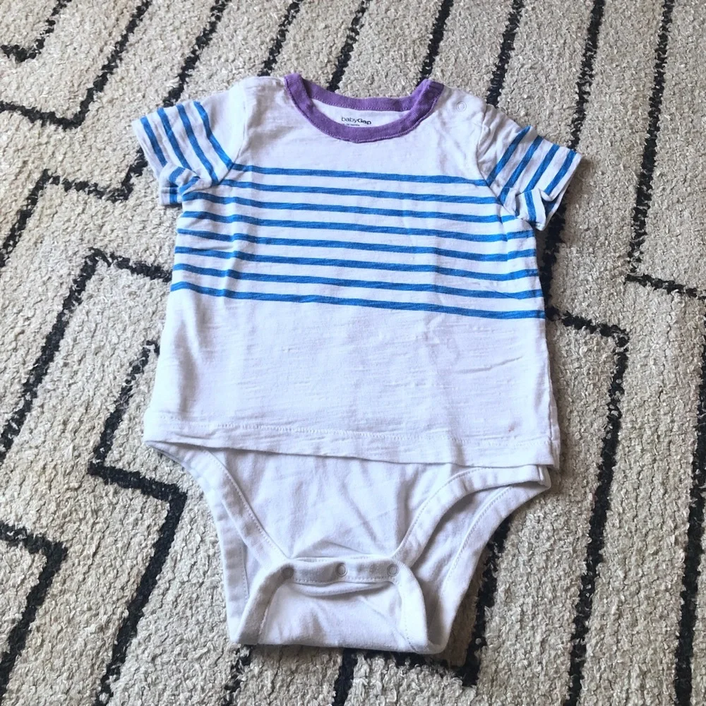 Baby Gap t-shirt onesie